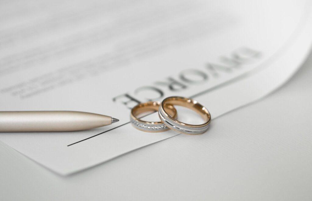 Tying the Knot: Navigating Wedding Legalities – A Planner’s Comprehensive Guide to Marriage Laws Tying the Knot: Navigating Wedding Legalities – A Planner's Comprehensive Guide to Marriage Laws
