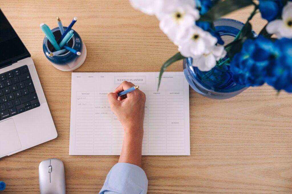 BLUE WORKSPACE Mastering the Art: Marketing Your Wedding Courses for Aspiring Planners in the New Year
