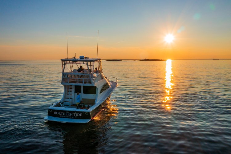 Northern-Tide-Yacht-Charters-_-top-luxury-yacht-charter-in-Portsmouth1