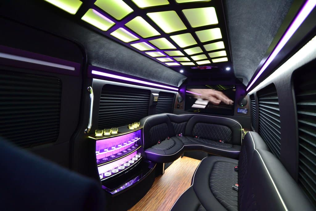 Limo-Party-Bus-Fort-Lauderdale-_-DreamRide-Transportation4